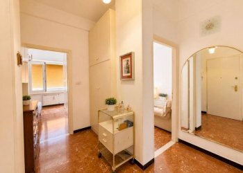 Ingresso - Appartamento via Giovanni Descalzo, 20, Genova (zona Quarto) - foto 1