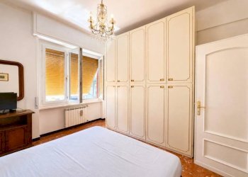 Camera da letto - Appartamento via Giovanni Descalzo, 20, Genova (zona Quarto) - foto 6