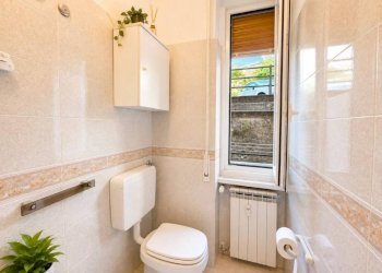 Bagno - Appartamento via Giovanni Descalzo, 20, Genova (zona Quarto) - foto 12