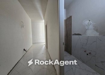 Corridoio - Appartamento via Roma, 61, Casarano - foto 9