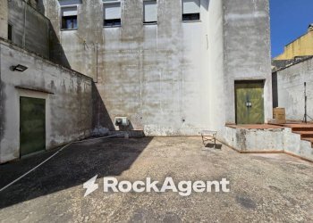 Cortile interno - Appartamento via Roma, 61, Casarano - foto 26