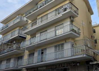 Facciata - Ufficio via Giacomo Matteotti, 29, Pozzuoli - foto 2