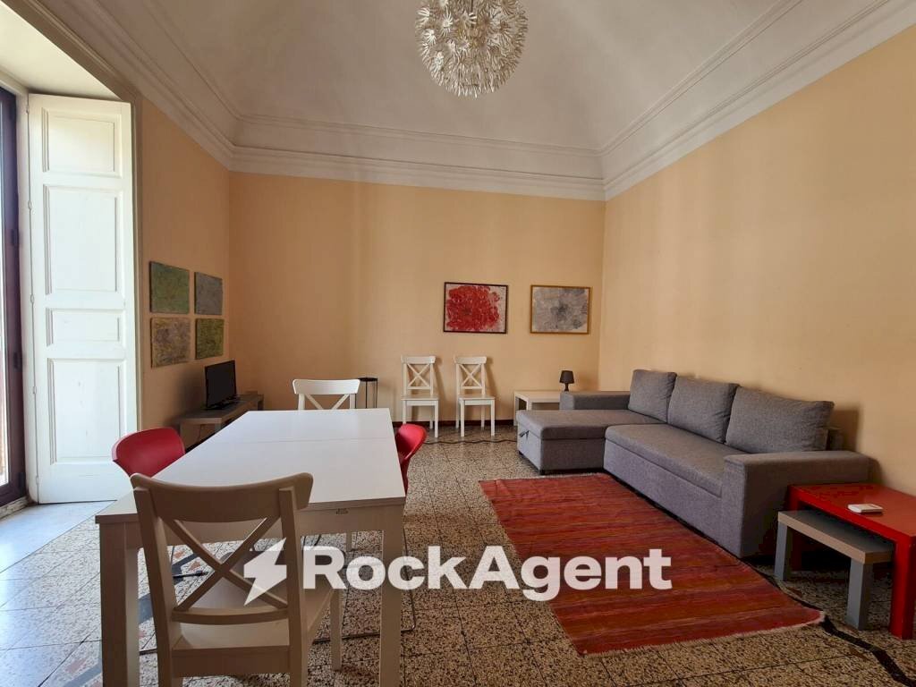 Salone - Three-room apartment via Vittorio Emanuele II, 108, Catania - photo 2