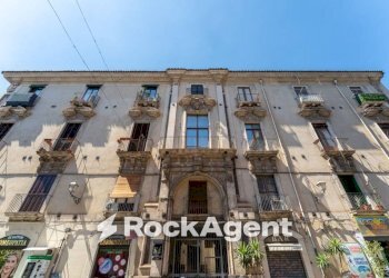 Facciata - Three-room apartment via Vittorio Emanuele II, 108, Catania - photo 29
