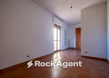 Camera da letto - Apartment via degli Svevi, 92, Catanzaro - photo 27