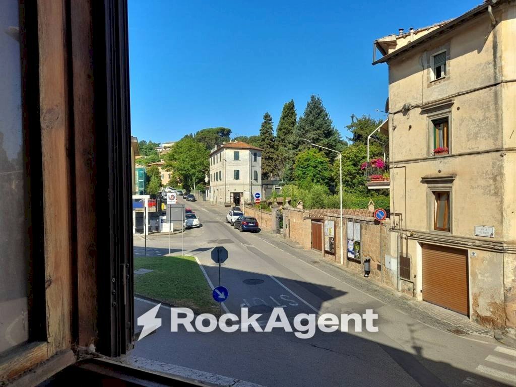 Vista - Trilocale via Cavour, 1, Acquapendente - foto 2