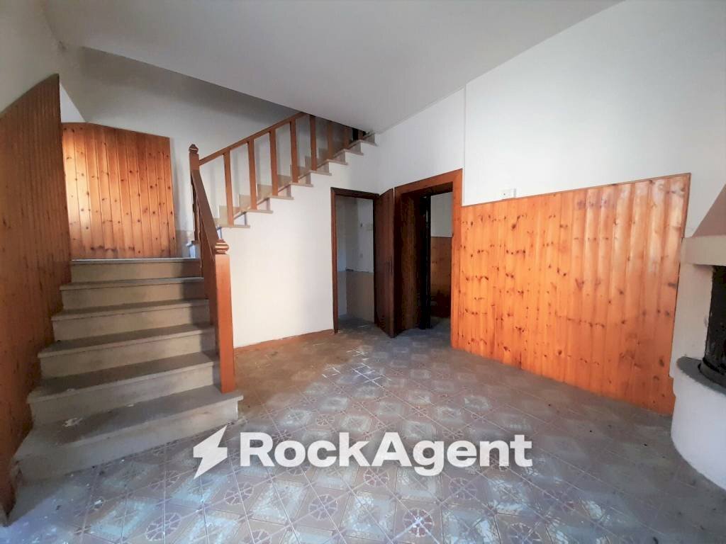Interno palazzo - Trilocale via Cavour, 1, Acquapendente - foto 3