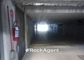 Box auto - Warehouse via Giacomo Brodolini, 30, Fabriano - photo 4