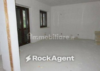 Stanza non arredata - Villa via San Dorotea, Scoppito - photo 4