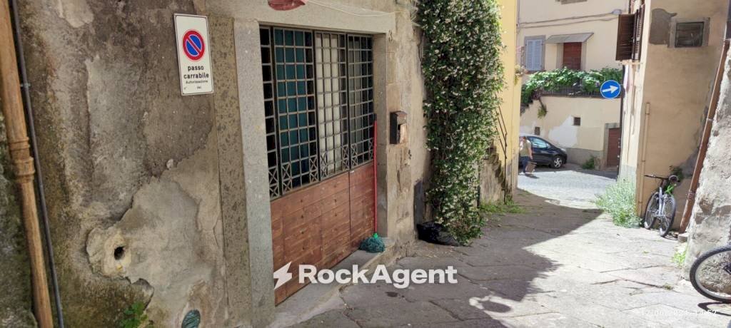 Ingresso - Magazzino via San Rocco, 3, Viterbo - foto 1