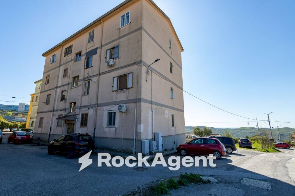 Facciata - Three-room apartment traversa Barlaam da Seminara, 9, Catanzaro - photo 3