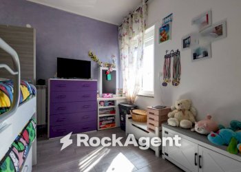 Camera da letto - Three-room apartment traversa Barlaam da Seminara, 9, Catanzaro - photo 16