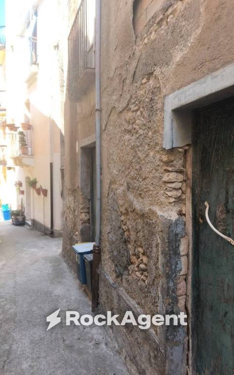 Zona - Casa indipendente corso Umberto I, Gioiosa Ionica - foto 2