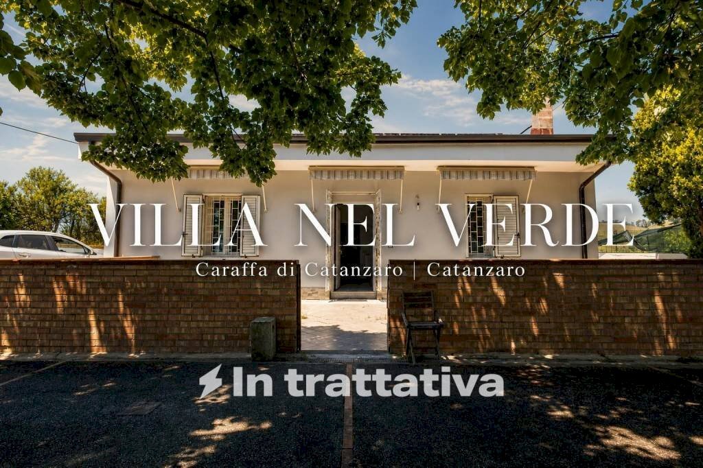 Facciata - Villa contrada Ciaramella snc, Caraffa di Catanzaro, Caraffa di Catanzaro - photo 1