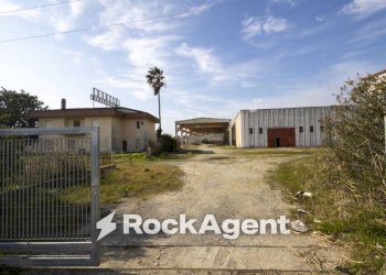 Terreno - Shed strada Statale 107 Silana Crotonese, Crotone - photo 8