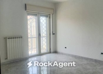 Camera da letto - Trilocale via Scafati, 13, Poggiomarino - foto 18