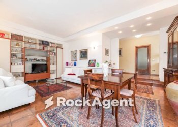 Salone - Villa via I. Nievo, 28, Ponte San Nicolò - foto 2