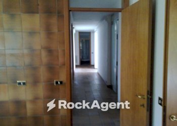 Corridoio - Villa via Mariotto, 19, Chignolo Po - photo 22