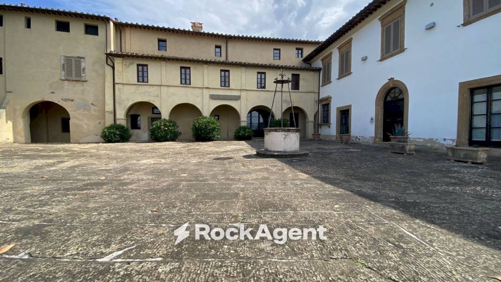 Cortile interno - Two-room apartment via Alcide De Gasperi, Palaia - photo 2