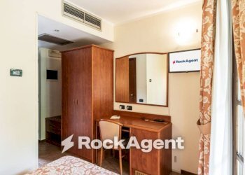 Camera da letto - Hotel via Frazione Mezzano, 117, Sannazzaro de' Burgondi - photo 4
