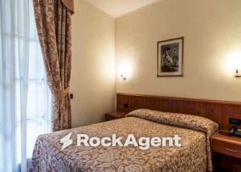 Camera da letto - Hotel via Frazione Mezzano, 117, Sannazzaro de' Burgondi - photo 14