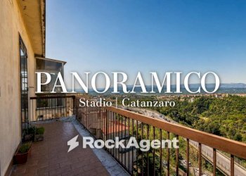 Terrazzo - Appartamento via Madonna dei Cieli, 45, Catanzaro - foto 1