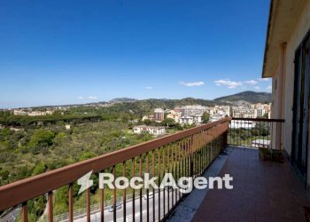 Balcone - Appartamento via Madonna dei Cieli, 45, Catanzaro - foto 3