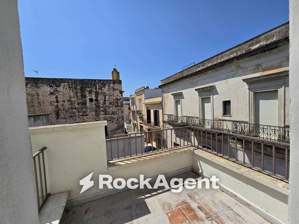 Terrazzo - Appartamento via Roma, 61, Casarano - foto 3