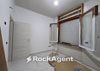 Camera da letto - Appartamento via Roma, 61, Casarano - foto 11