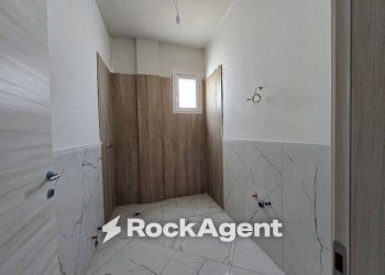Bagno - Appartamento via Roma, 61, Casarano - foto 15