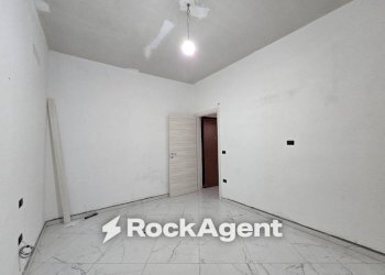 Camera da letto - Appartamento via Roma, 61, Casarano - foto 18