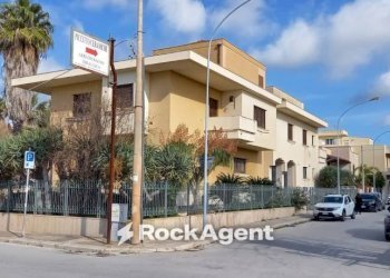 Zona - Villa via Antonio Segni, 1, Mazara del Vallo - photo 1