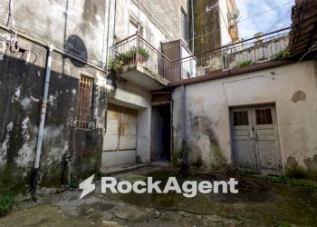 Cortile interno - Negozio via XX Settembre, 38, Catanzaro - foto 23
