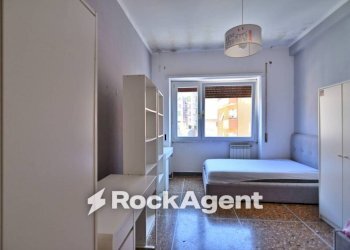 Camera da letto - Trilocale via Giovanni Alfredo Cesareo, 22, Roma - foto 13