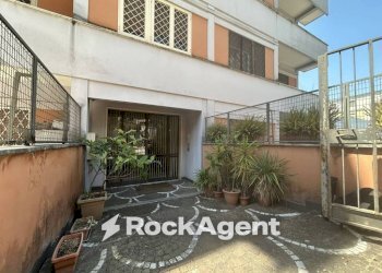 Cortile interno - Trilocale via Giovanni Alfredo Cesareo, 22, Roma - foto 26