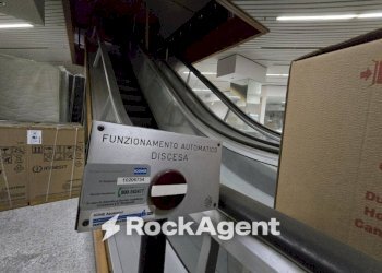 Interno non residenziale - Negozio via Roma, 61, Casarano - foto 3