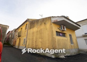Facciata - Trilocale via Giacomo Matteotti, 20, Caraffa di Catanzaro - foto 3