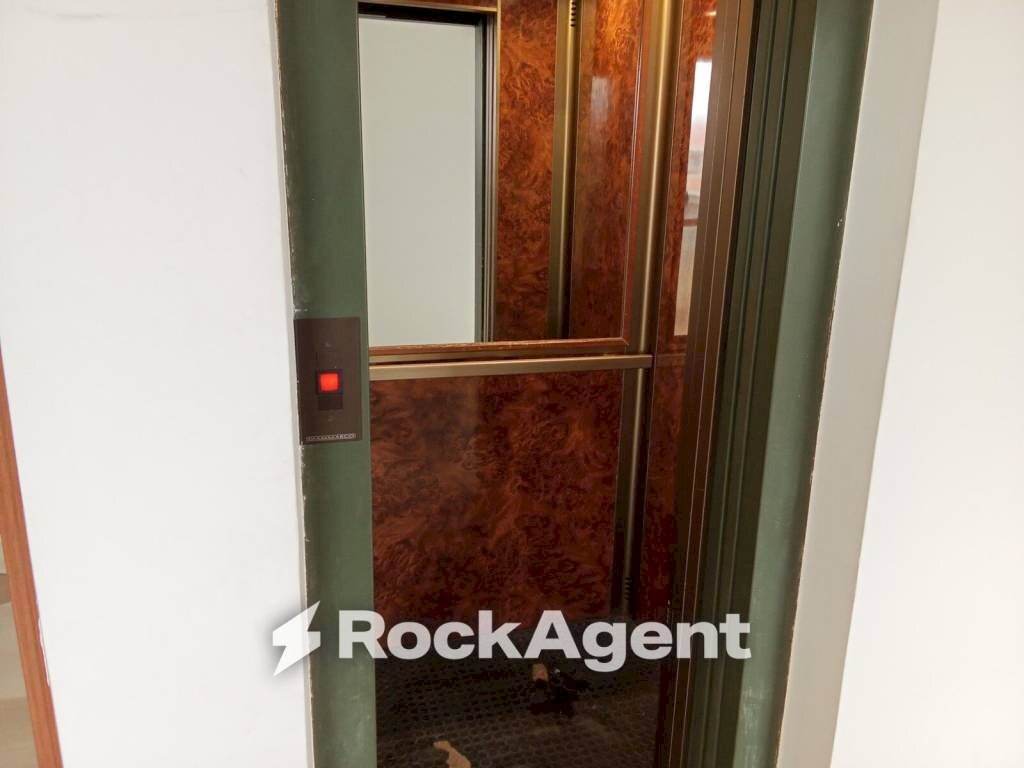 Ascensori - Appartamento strada Statale 106 Jonica, Siderno - foto 2