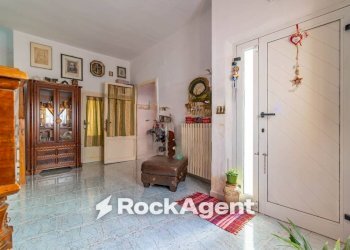 Ingresso - Casa indipendente vicolo Adriano, 6, Cassano delle Murge - foto 1