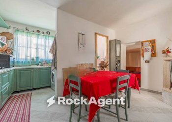 Cucina - Casa indipendente vicolo Adriano, 6, Cassano delle Murge - foto 3