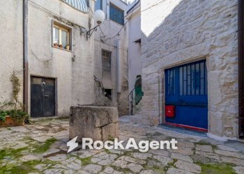 Facciata - Casa indipendente vicolo Adriano, 6, Cassano delle Murge - foto 27