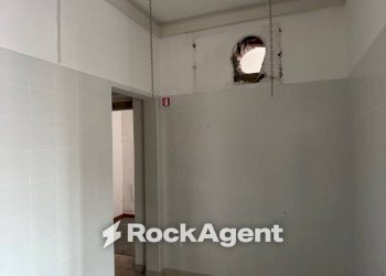 Interno non residenziale - Shop via del Villino, Alanno - photo 24