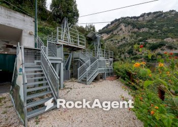 Giardino - Attività Commerciale via Aldo Moro, 1, Furore - foto 18