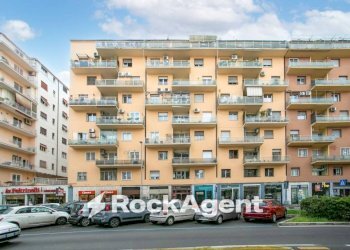 Facciata - Quadrilocale viale Libia, 174, Roma - foto 32