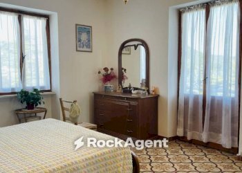 Camera da letto - Casa indipendente via Case Sparse frazione Villa Passo, Civitella del Tronto - foto 17