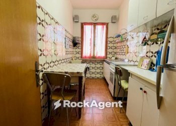 Cucina - Casa indipendente via Case Sparse frazione Villa Passo, Civitella del Tronto - foto 28