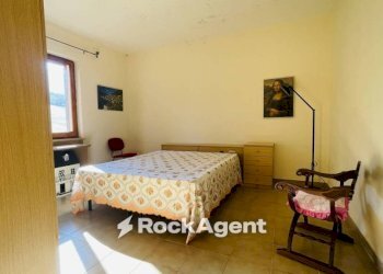 Camera da letto - Casa indipendente via Case Sparse frazione Villa Passo, Civitella del Tronto - foto 32