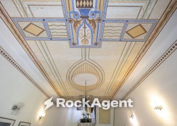 Interno palazzo - Casa indipendente via Martiri di Belfiore, 25, Fivizzano - foto 1
