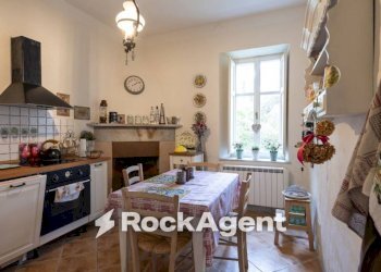 Cucina - Casa indipendente via Martiri di Belfiore, 25, Fivizzano - foto 5