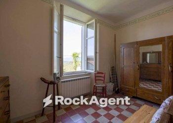 Camera da letto - Casa indipendente via Martiri di Belfiore, 25, Fivizzano - foto 14